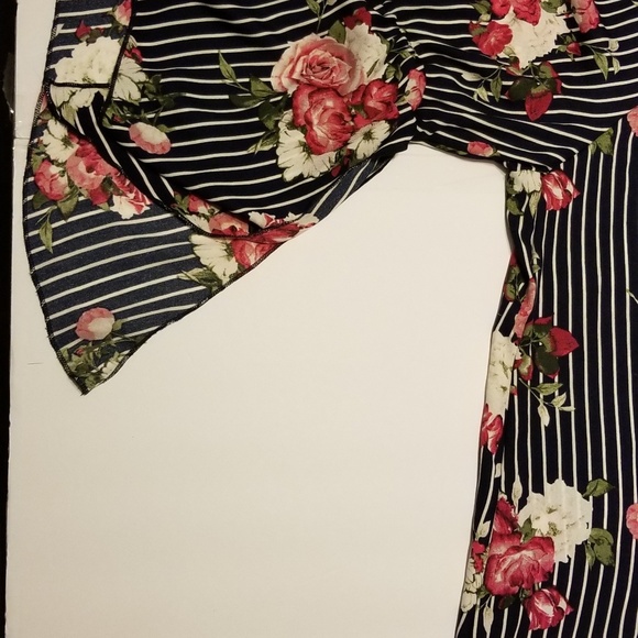 3X Plus Size Love Ryan Blue Stripped Top - Picture 3 of 4